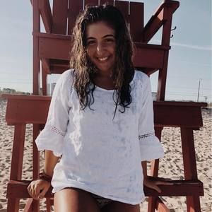 Meet your Posher, Adriana